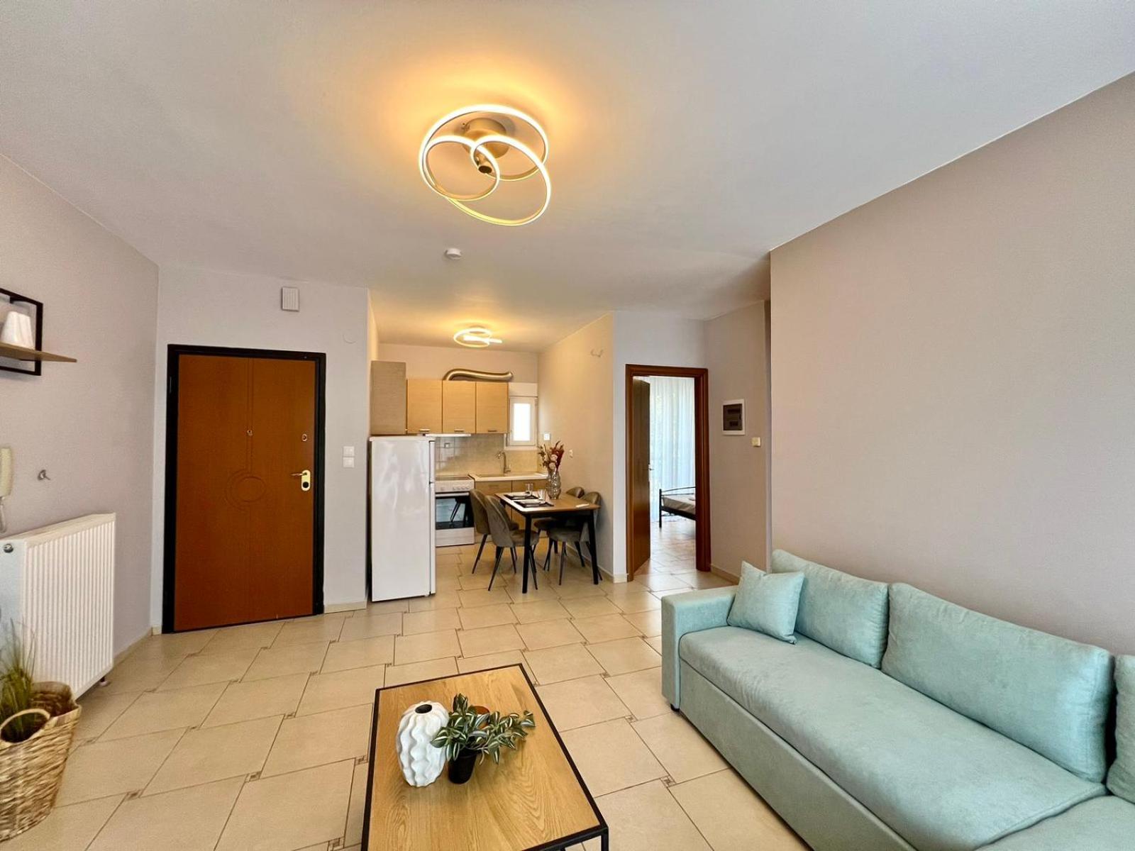 P Deluxe Suites Β4 Michaniona Dış mekan fotoğraf