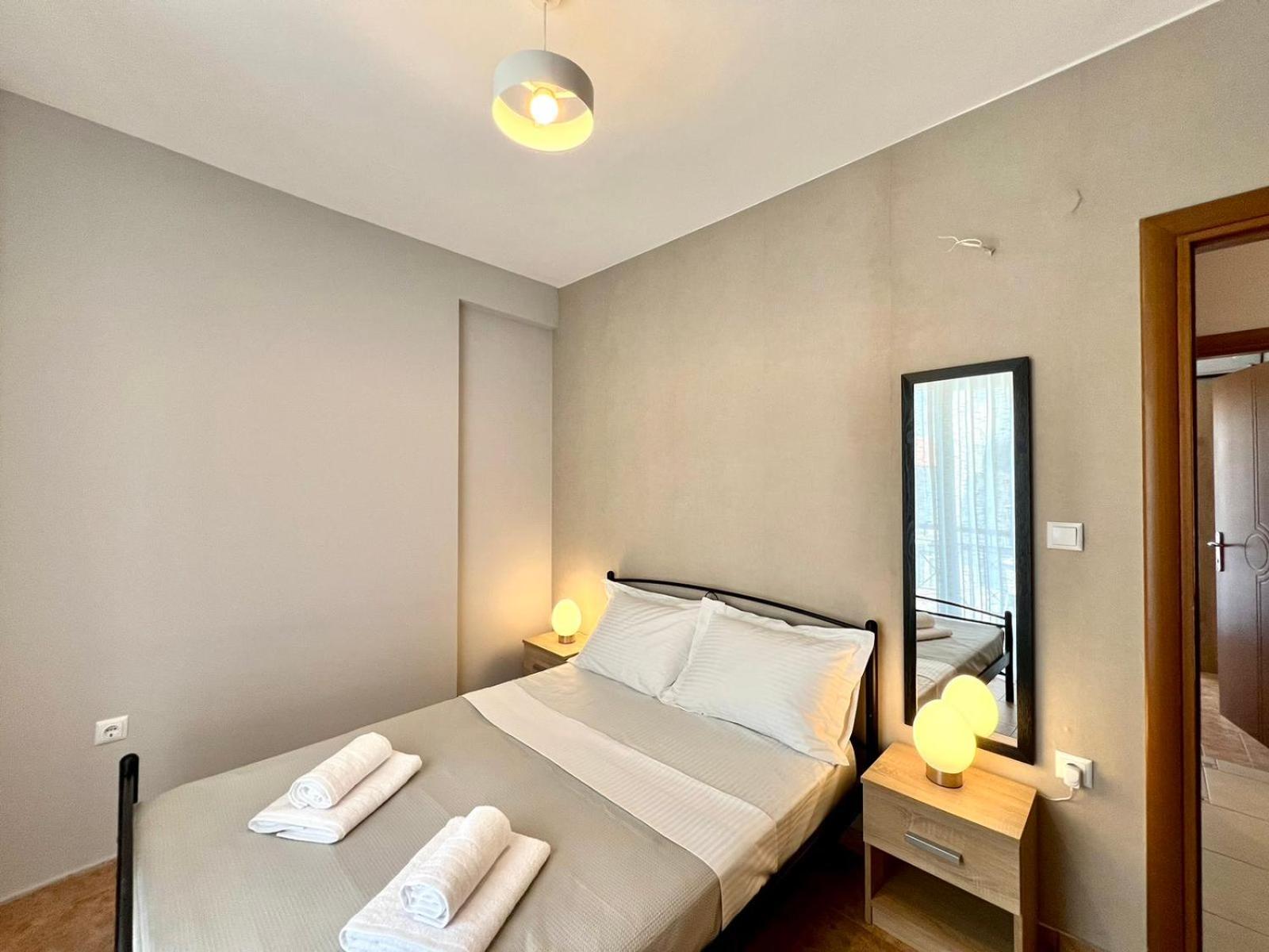 P Deluxe Suites Β4 Michaniona Dış mekan fotoğraf