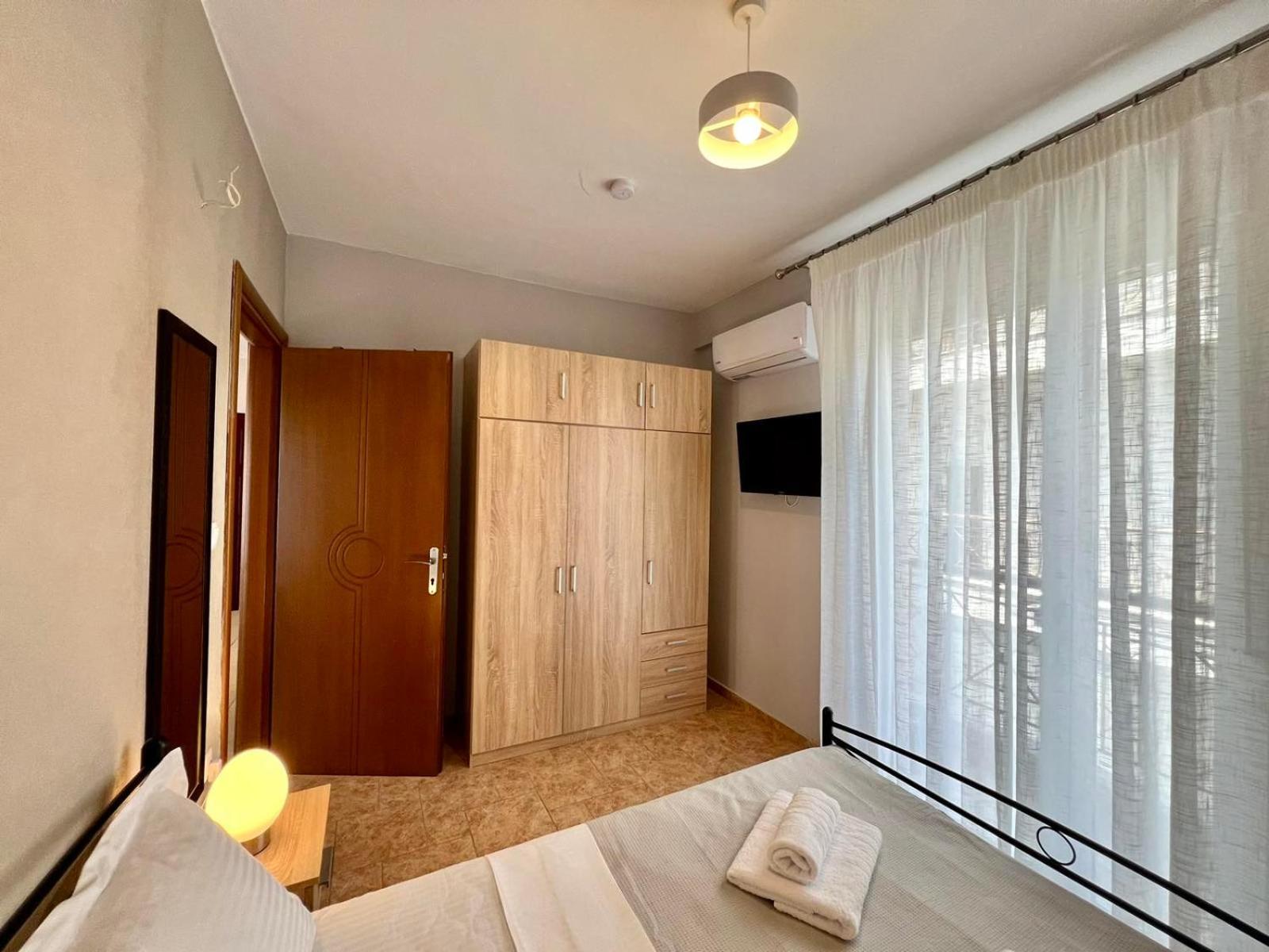 P Deluxe Suites Β4 Michaniona Dış mekan fotoğraf