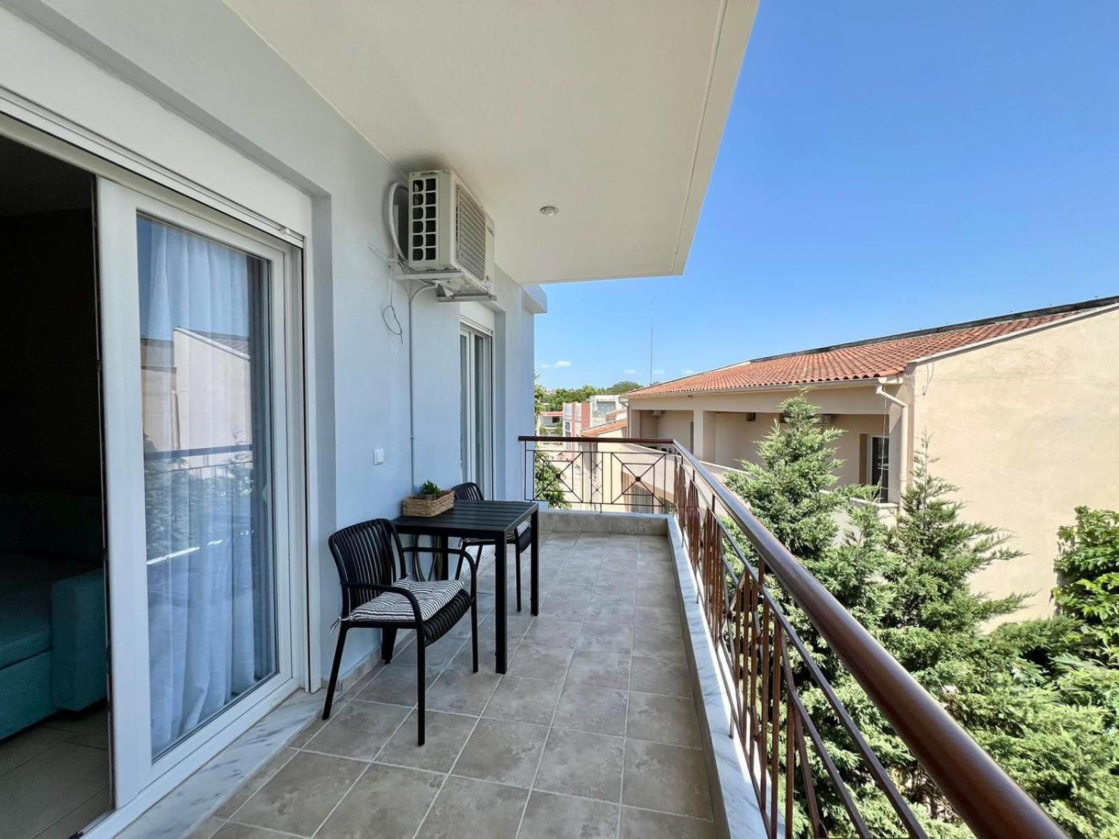 P Deluxe Suites Β4 Michaniona Dış mekan fotoğraf