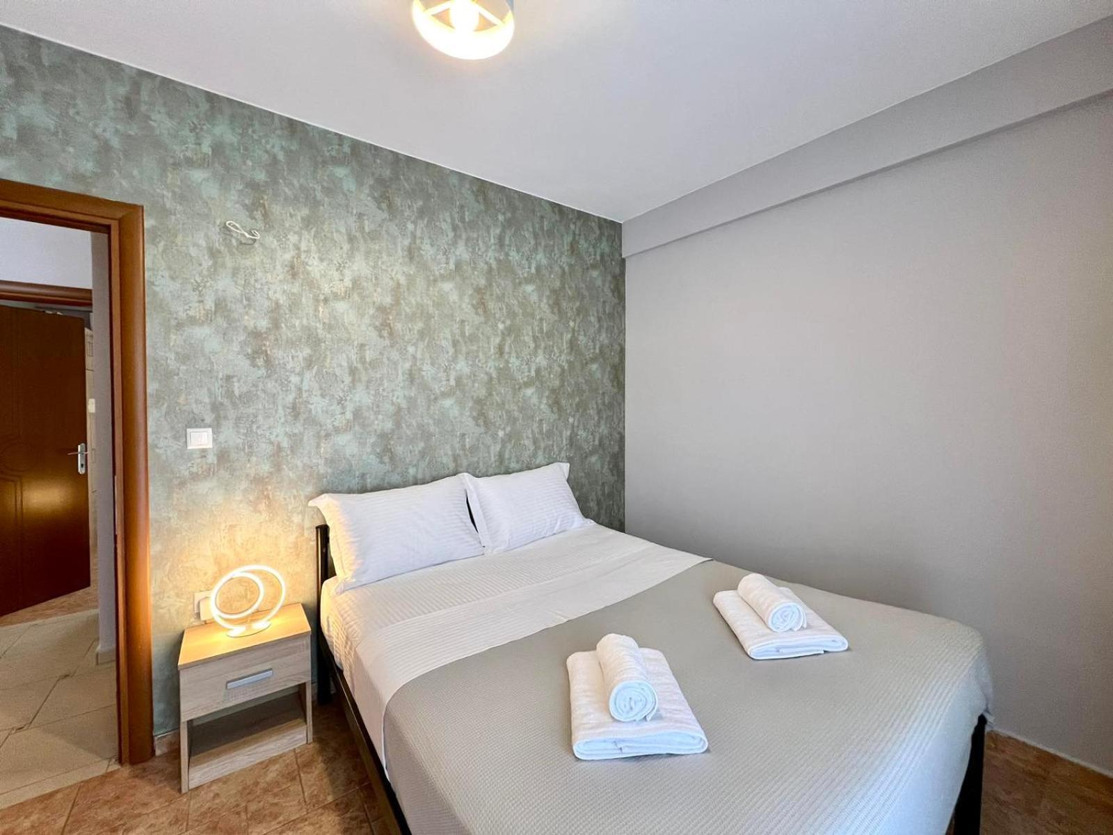 P Deluxe Suites Β4 Michaniona Dış mekan fotoğraf